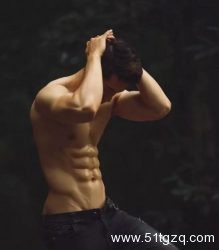 让大家疯狂舔屏的视频男主被扒出来了 - 51虹马