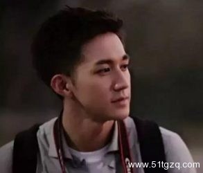 超级腹肌暖男，脸萌肉紧极品天菜，这样的鲜肉请给我来一打！ - 51虹马