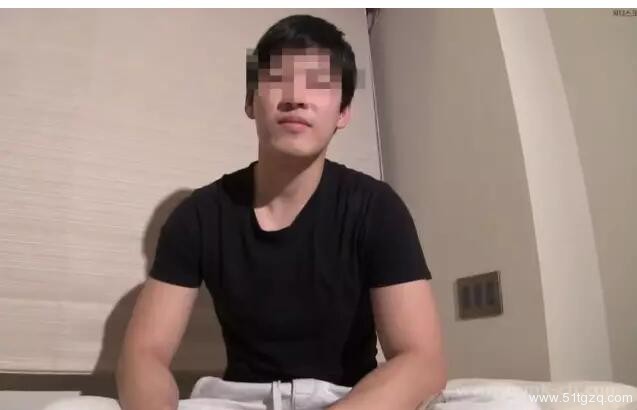 富二代足球帅哥下海拍片被网友扒出来了！-51虹马