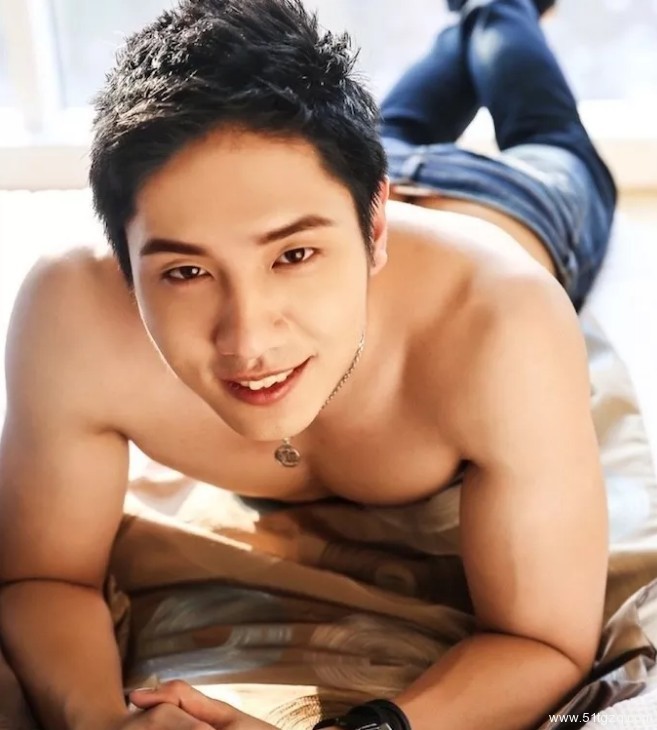 吉隆坡最帅的鸭鸭，拍了部城乡结合部写真~ - 51虹马