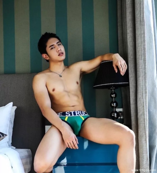 吉隆坡最帅的鸭鸭，拍了部城乡结合部写真~ - 51虹马