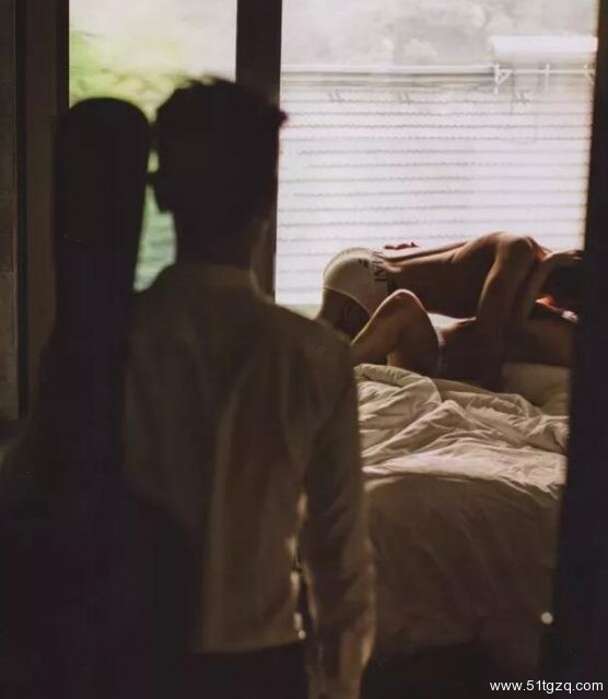 在男票面前滴出翔，他不会不要我了吧？ - 51虹马