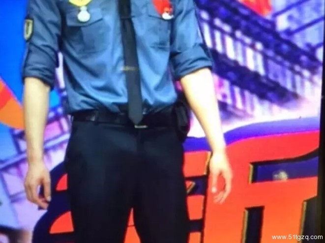 假弟弟和真男友，该怎么选？ - 51虹马