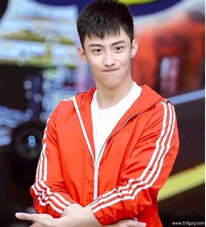 假弟弟和真男友，该怎么选？ - 51虹马