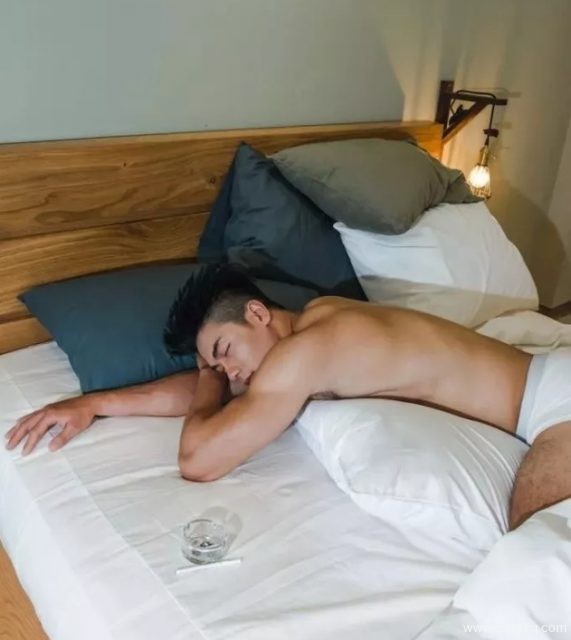 他干了我5年，却喜欢上00后嫩0。 - 51虹马