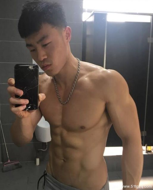 被他从床头怼到墙角后，我们还是分开了...-51虹马