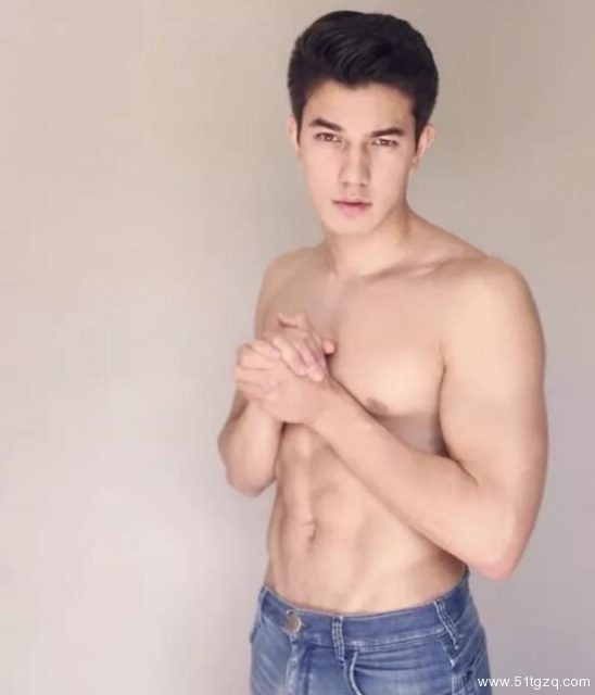 当亚洲面碰撞欧美面孔 巴西小哥哥一秒戳到你的高潮 - 51虹马