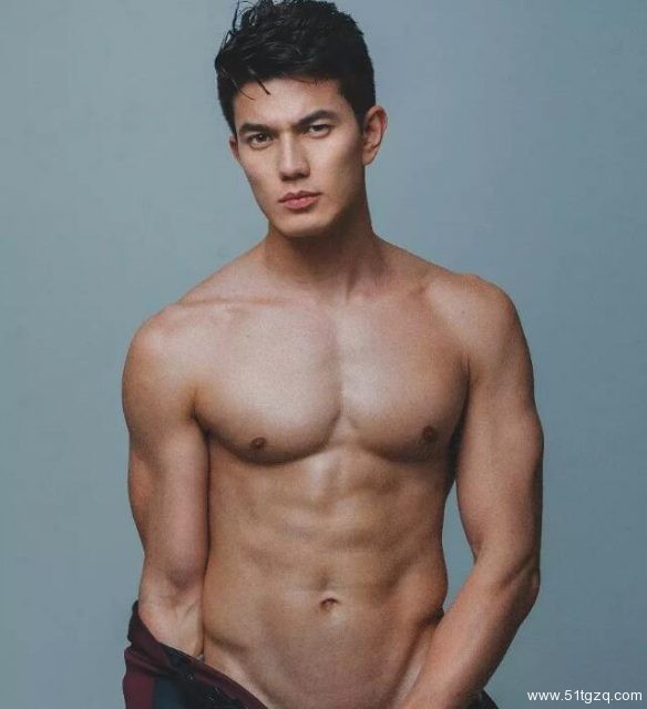 当亚洲面碰撞欧美面孔 巴西小哥哥一秒戳到你的高潮 - 51虹马