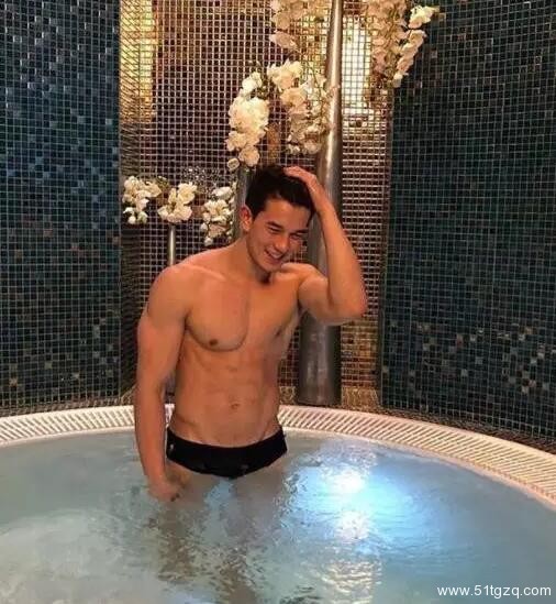 当亚洲面碰撞欧美面孔 巴西小哥哥一秒戳到你的高潮 - 51虹马