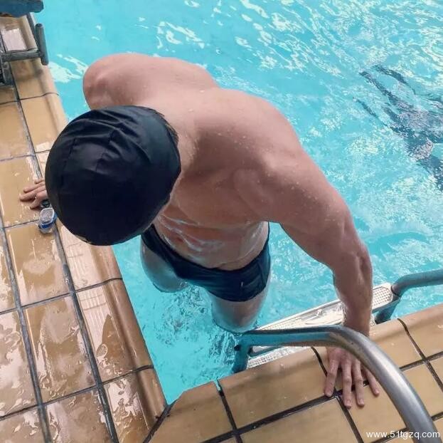 当亚洲面碰撞欧美面孔 巴西小哥哥一秒戳到你的高潮 - 51虹马