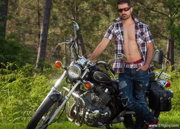 gay：自怨自艾，没有用！ - 51虹马