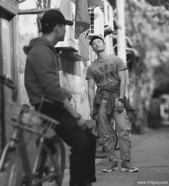 北京体育大学的双胞胎肌肉兄弟，你要哪个做老公 - 51虹马