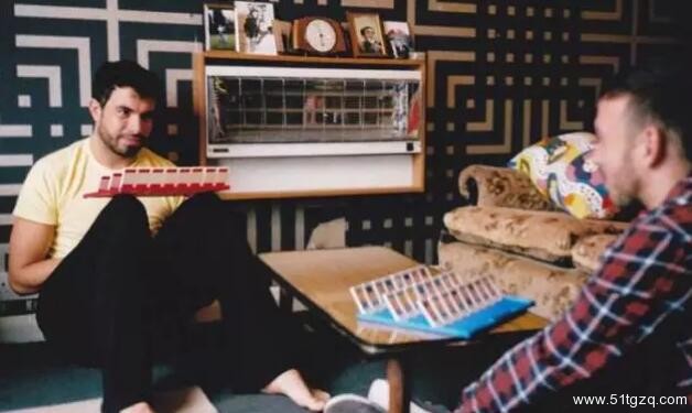 公寓里的满池春光 最真实的同志爱情 - 51虹马